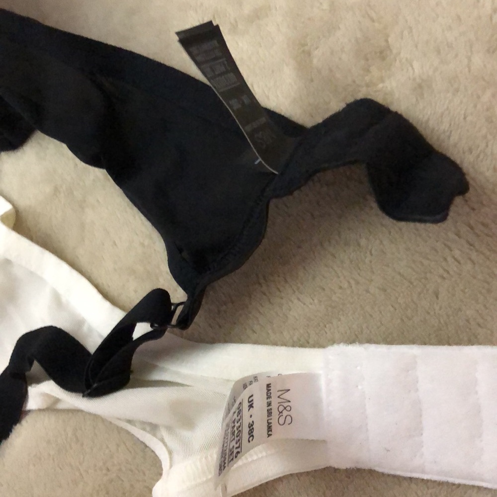 M&S Underwired 2 pack bra - Picture 5 of 7